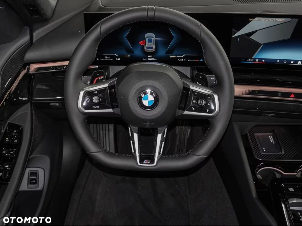 BMW Seria 5 540d xDrive mHEV M Sport - 12