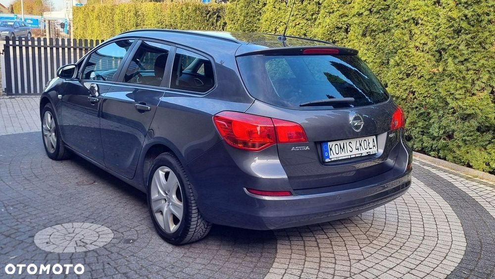 Opel Astra - 4