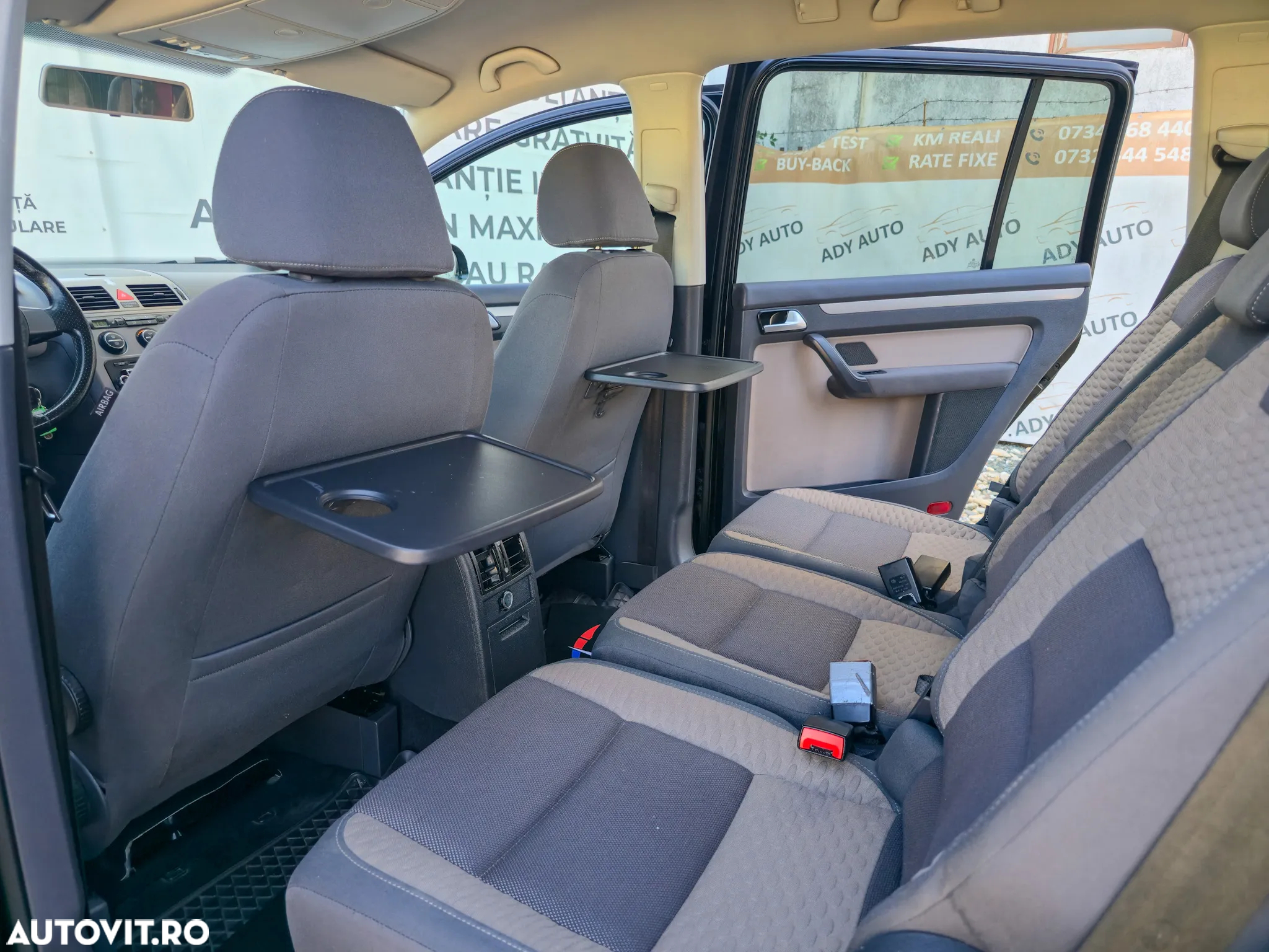 Volkswagen Touran 2.0 TDI Comfortline - 12