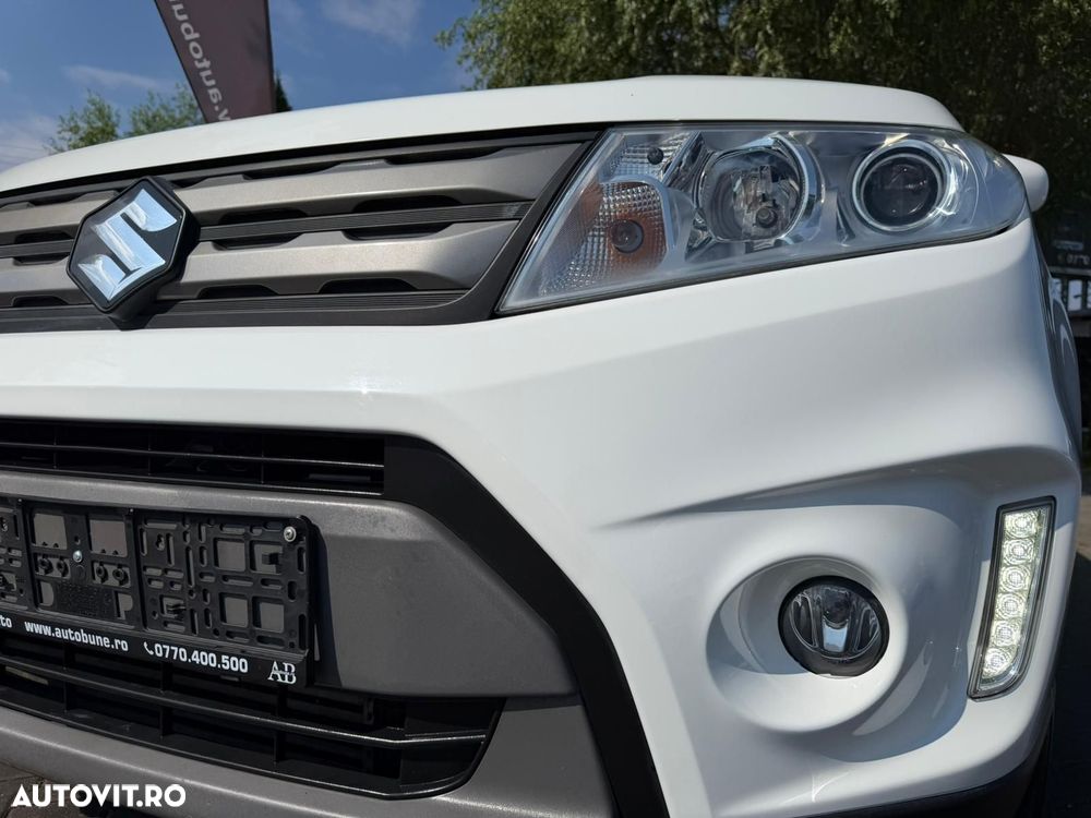 Suzuki Vitara 1.6 DDIS 4X4 Luxus - 7
