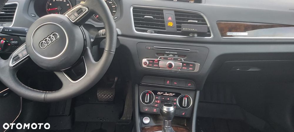 Audi Q3 - 21