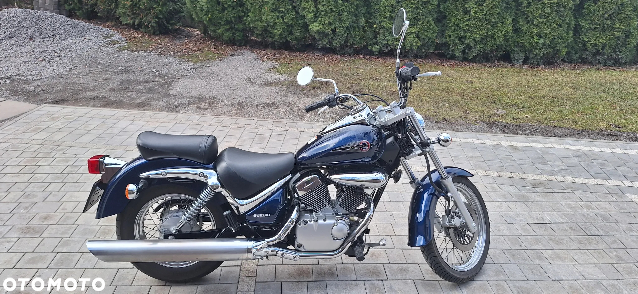 Suzuki Intruder - 5