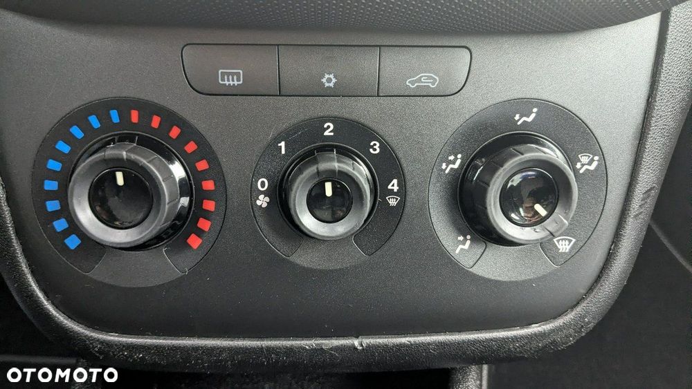Fiat Punto Evo - 30