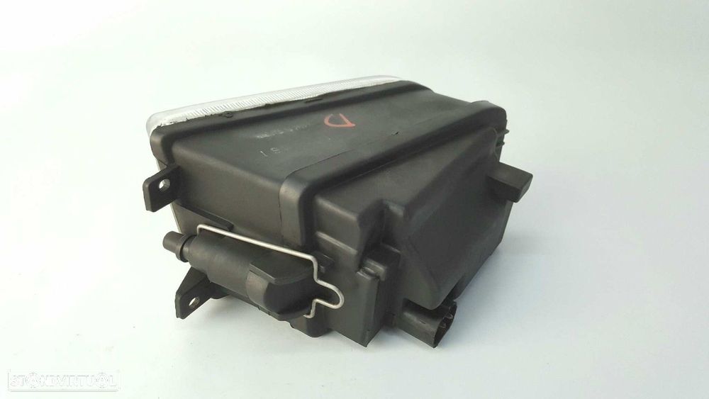 FAROL DE NEVOEIRO DIREITO BMW SERIE 5 BERLINA (E39) 525TDS - 5