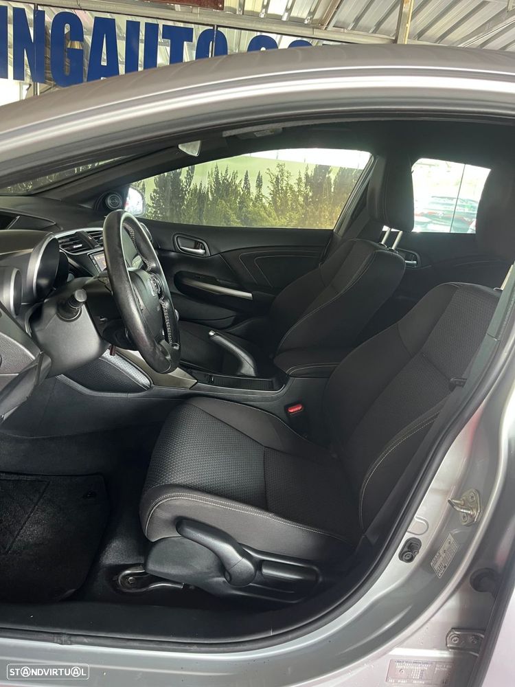 Honda Civic 1.6 i-DTEC Sport Connect Navi - 25