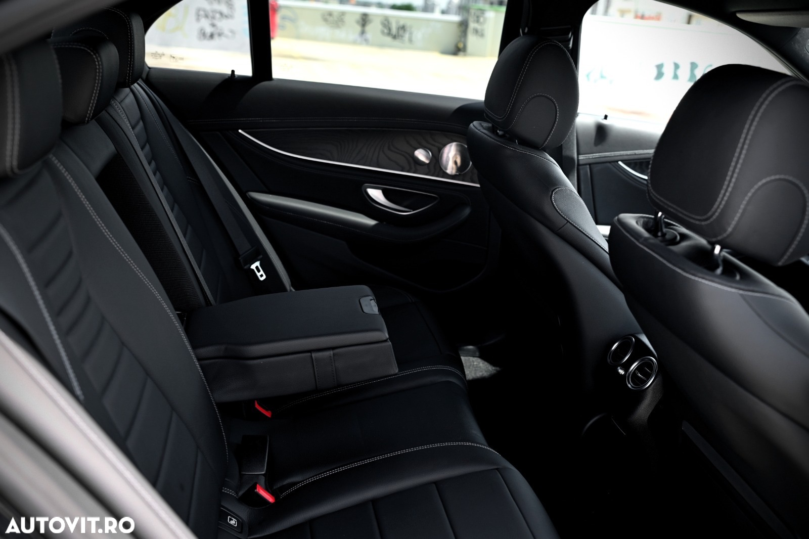 Mercedes-Benz E 300 de 4MATIC Aut. - 37