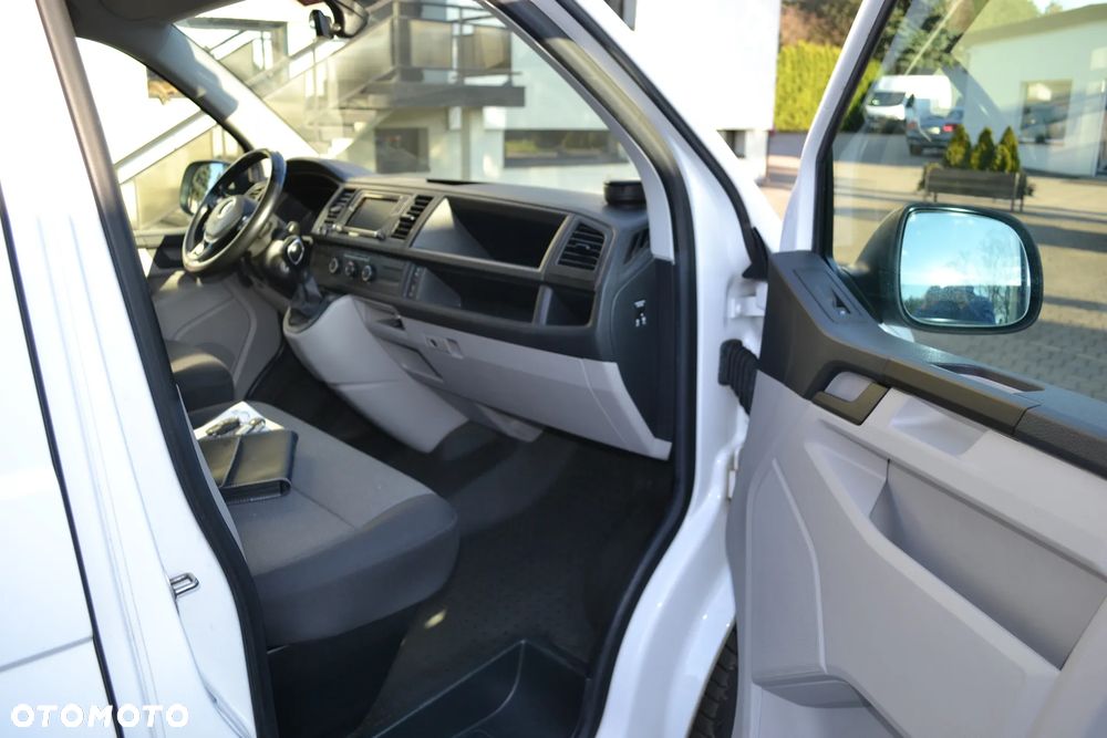 Volkswagen Transporter - 17