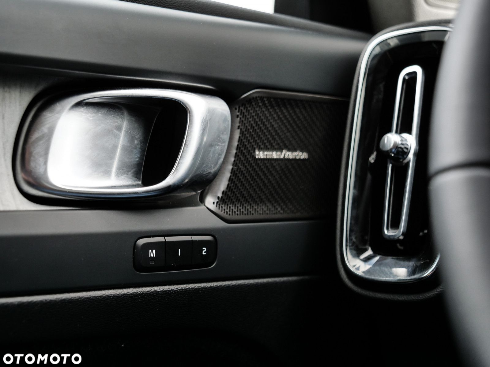 Volvo XC 40 - 21