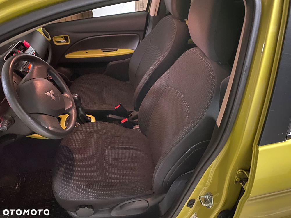 Mitsubishi Space Star - 9