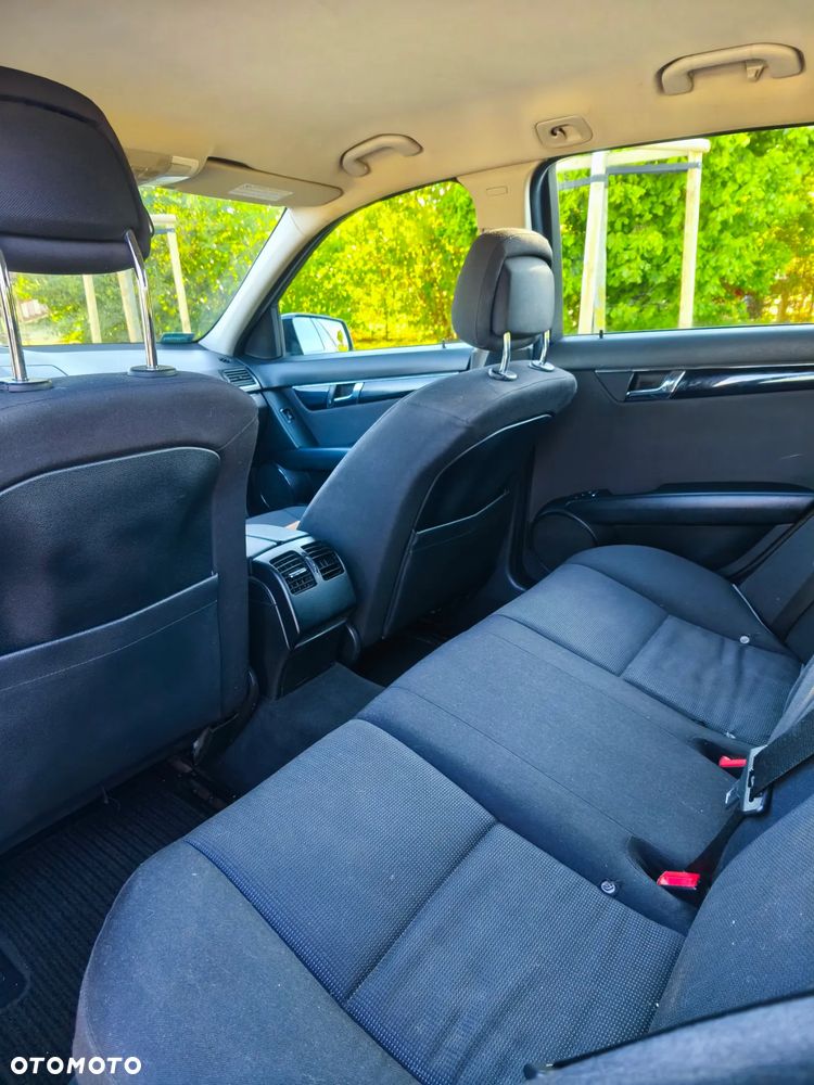 Mercedes-Benz Klasa C 200 CDI Classic - 13