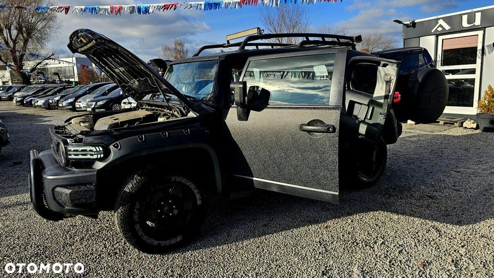 Toyota FJ - 38