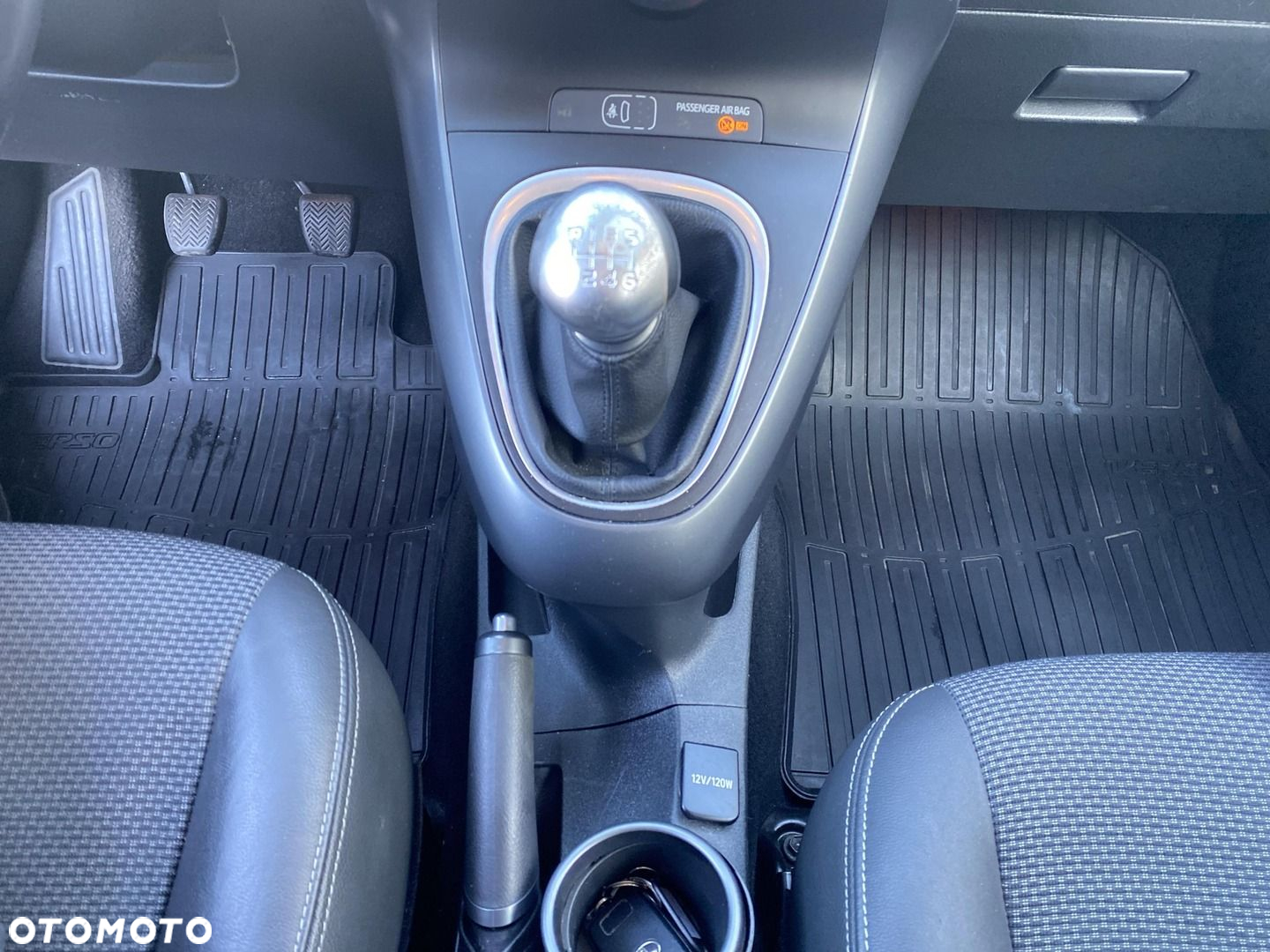Toyota Verso 1.8 Prestige 7os EU6 - 23