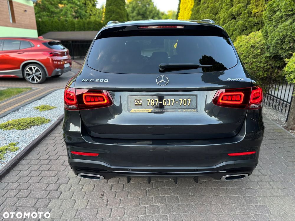 Mercedes-Benz GLC 200 4Matic 9G-TRONIC AMG Line - 3