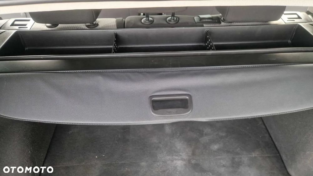 Chevrolet Cruze Station Wagon 1.6 LS - 25