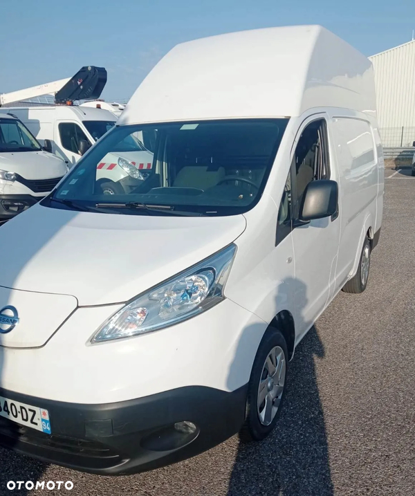 Nissan ENV 200 Maxi