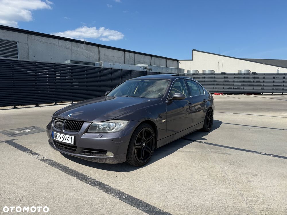 BMW Seria 3 325i - 1