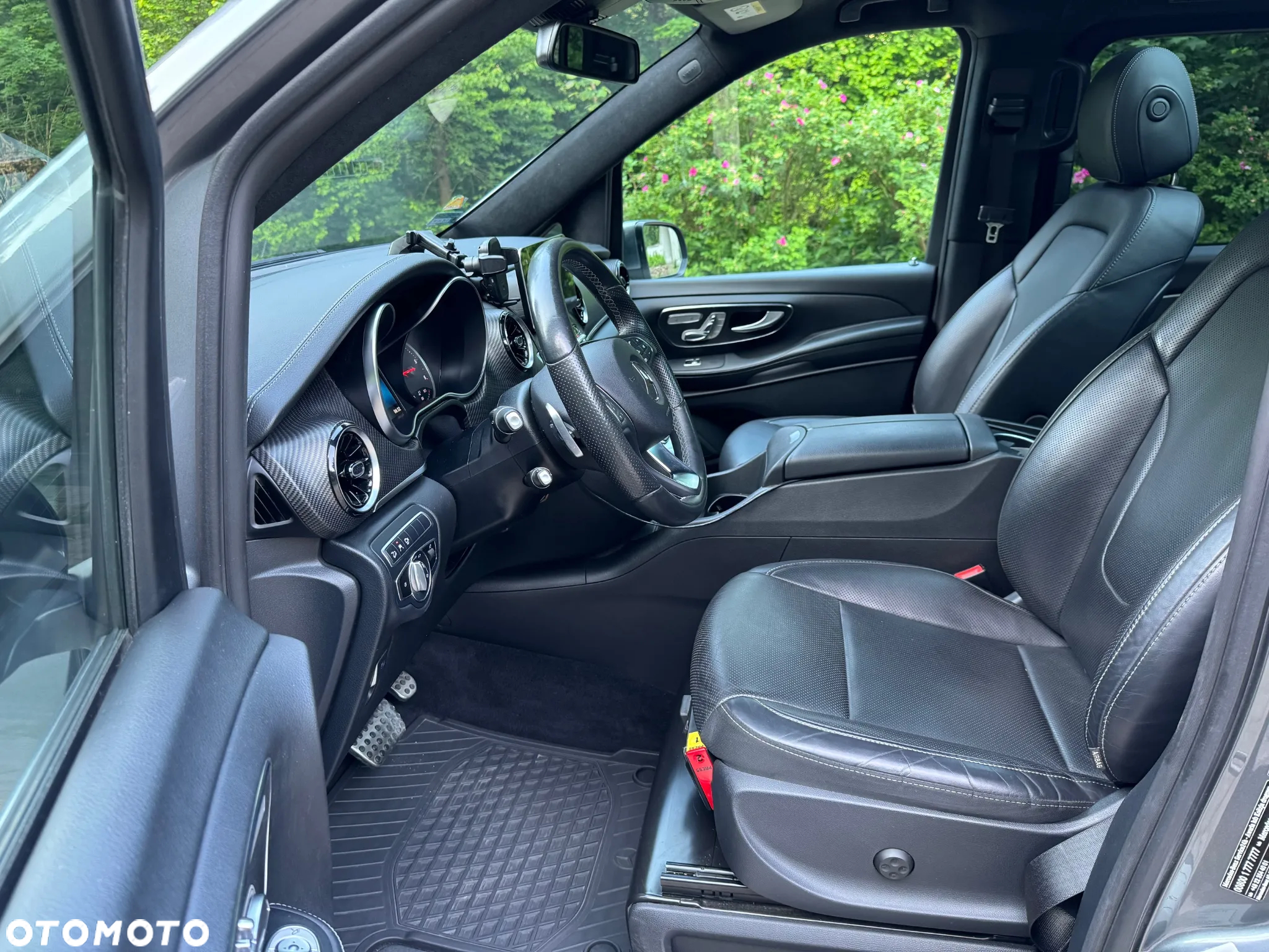 Mercedes-Benz Klasa V 300 d 4-Matic Exclusive 9G-Tronic (d³ugi) - 23
