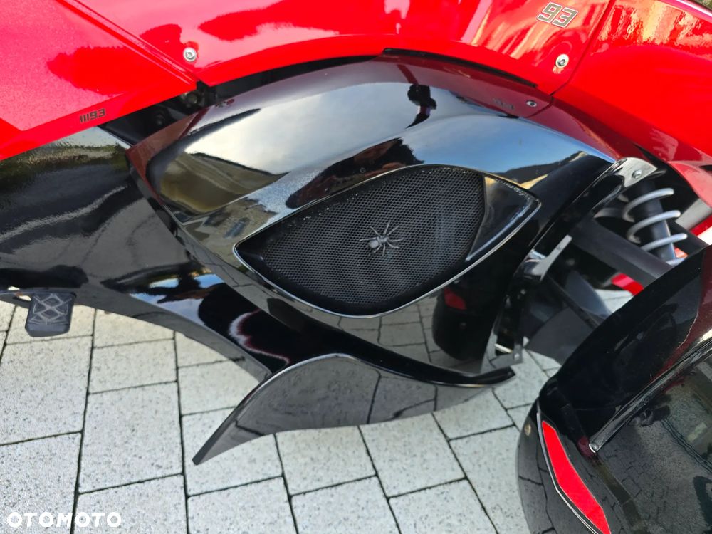 Can-Am Spyder - 13