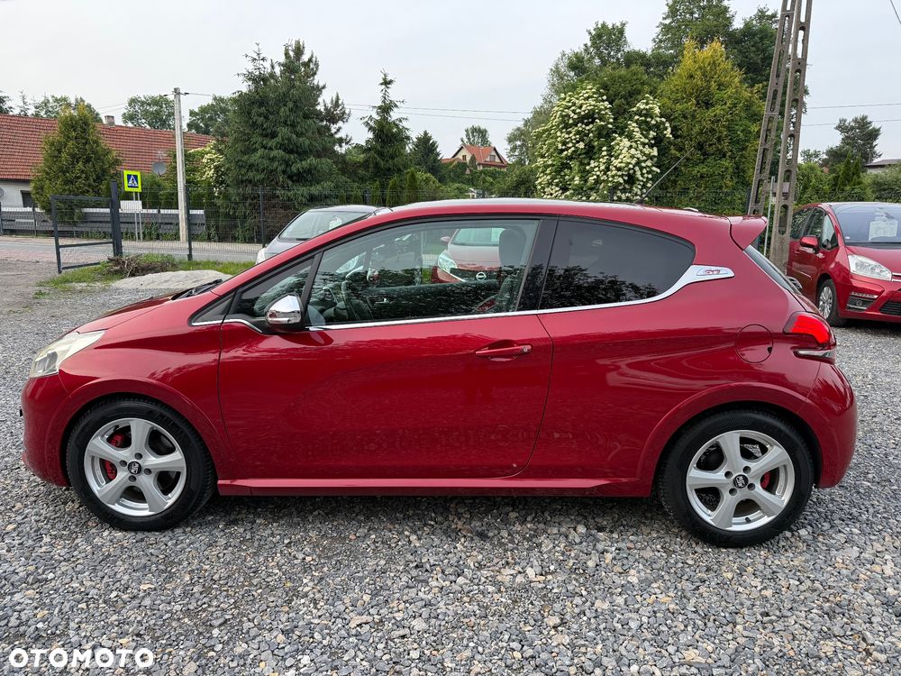 Peugeot 208 GTI 200 THP - 12