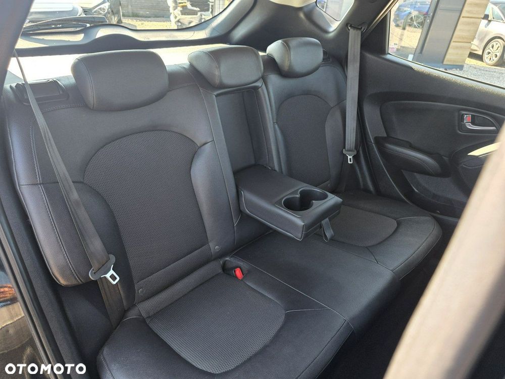 Hyundai ix35 2.0 CRDi 4WD Automatik Finale Gold - 33
