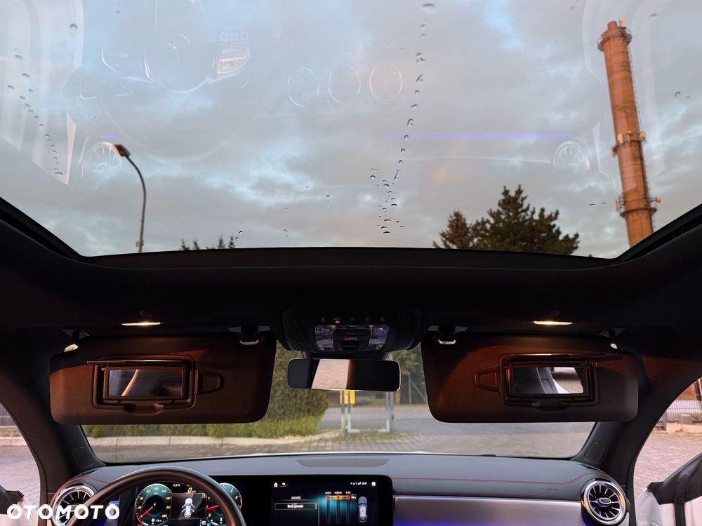 Mercedes-Benz CLA 200 7G-DCT AMG Line - 27