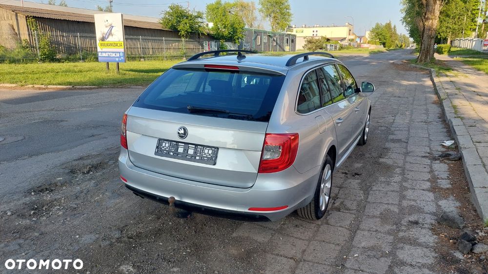 Skoda Superb 1.6 TDI Elegance Greenline - 8
