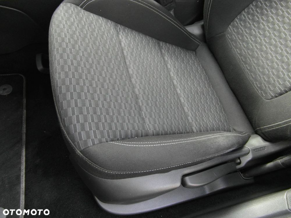 Opel Astra 1.4 T Dynamic - 17