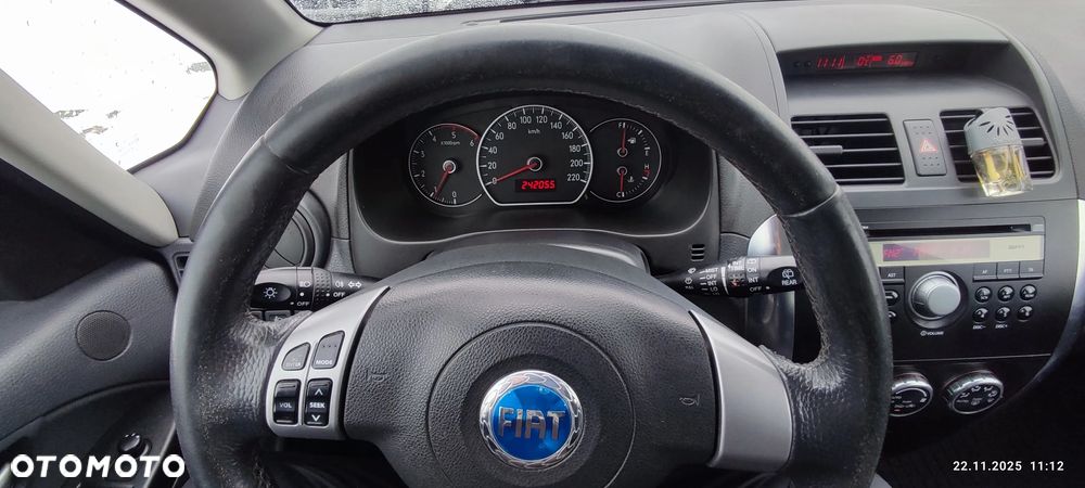 Fiat Sedici 1.9 Multijet DPF 4x4 Emotion - 22