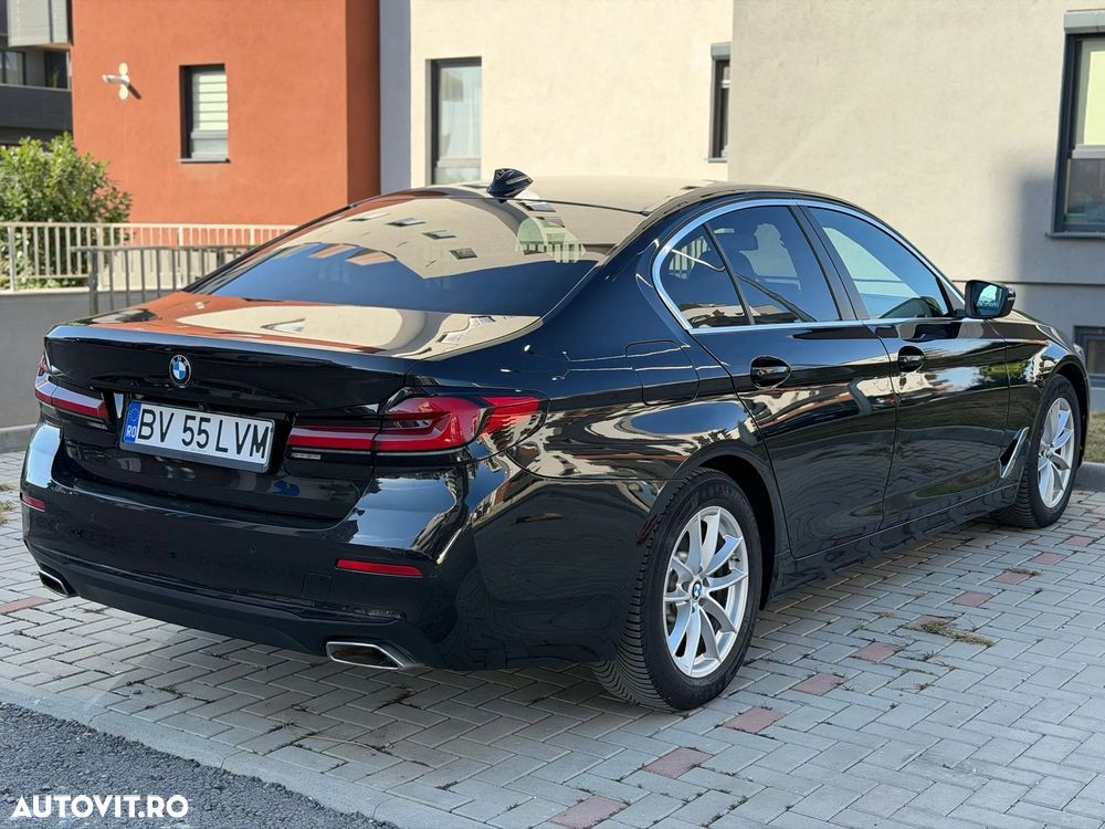 BMW Seria 5 518d Aut. Luxury Line - 11