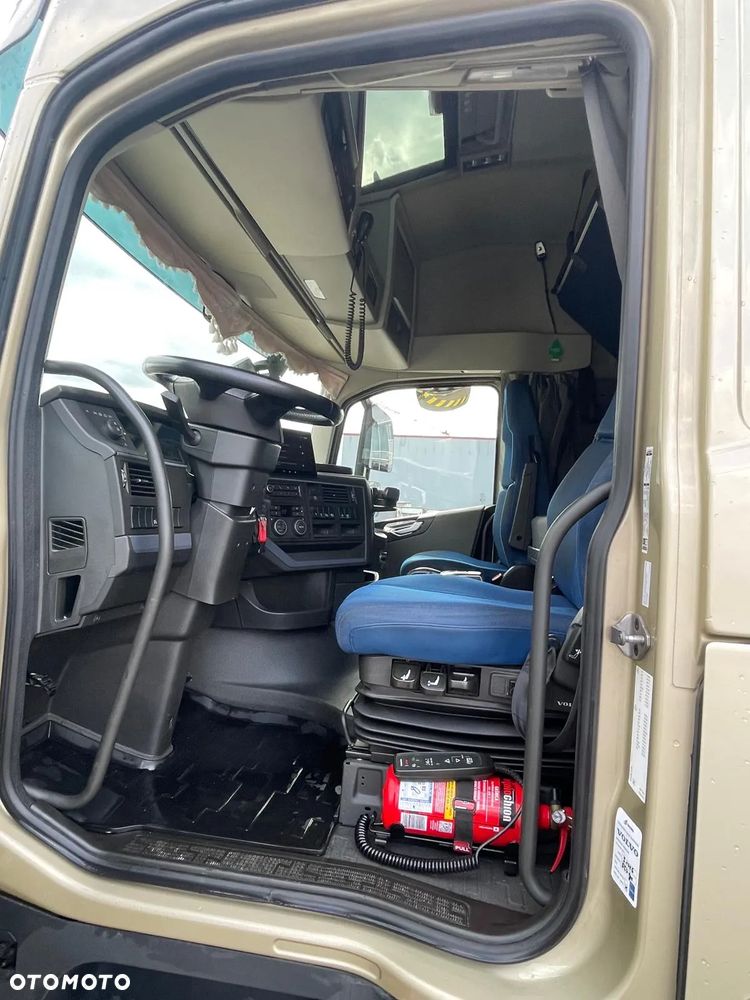 Volvo FH 460 I SAVE GLOBETROTTER - 9