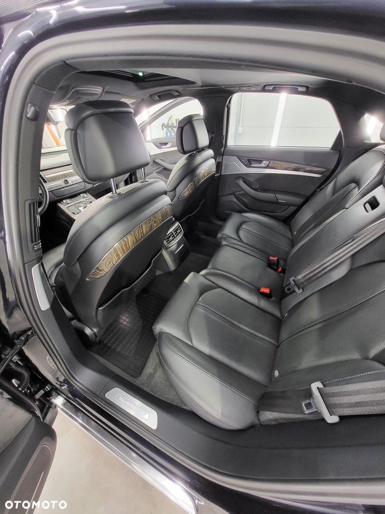 Audi A8 - 24