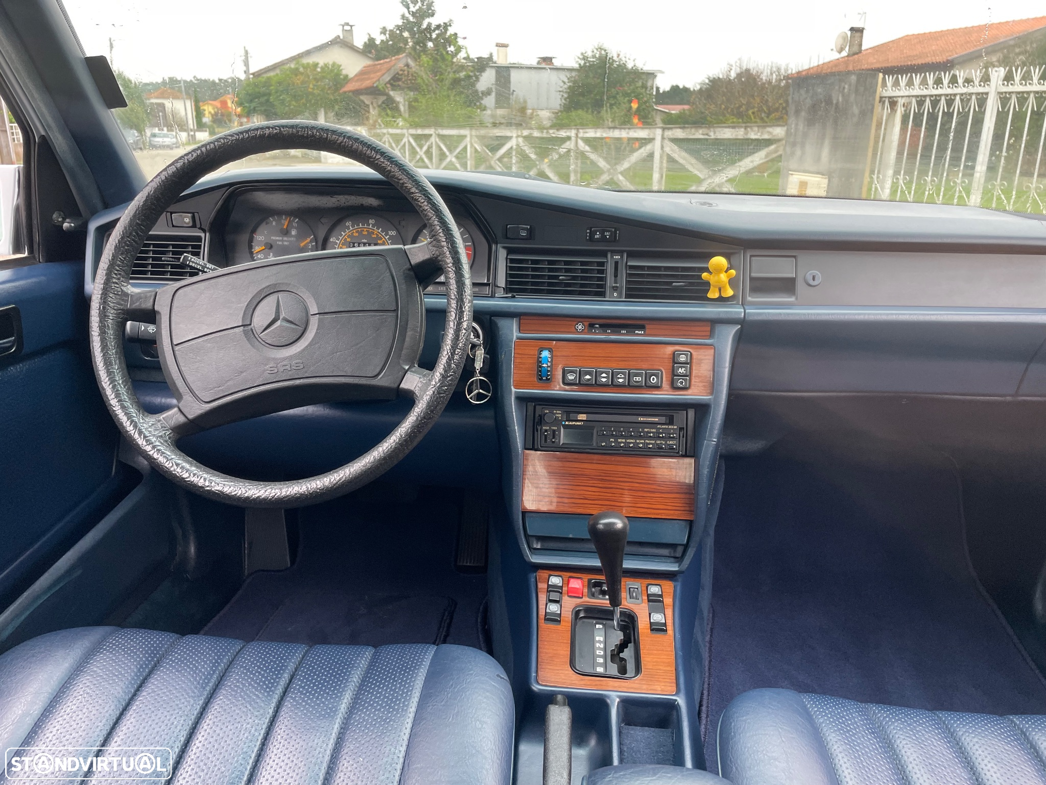 Mercedes-Benz 190 - 6