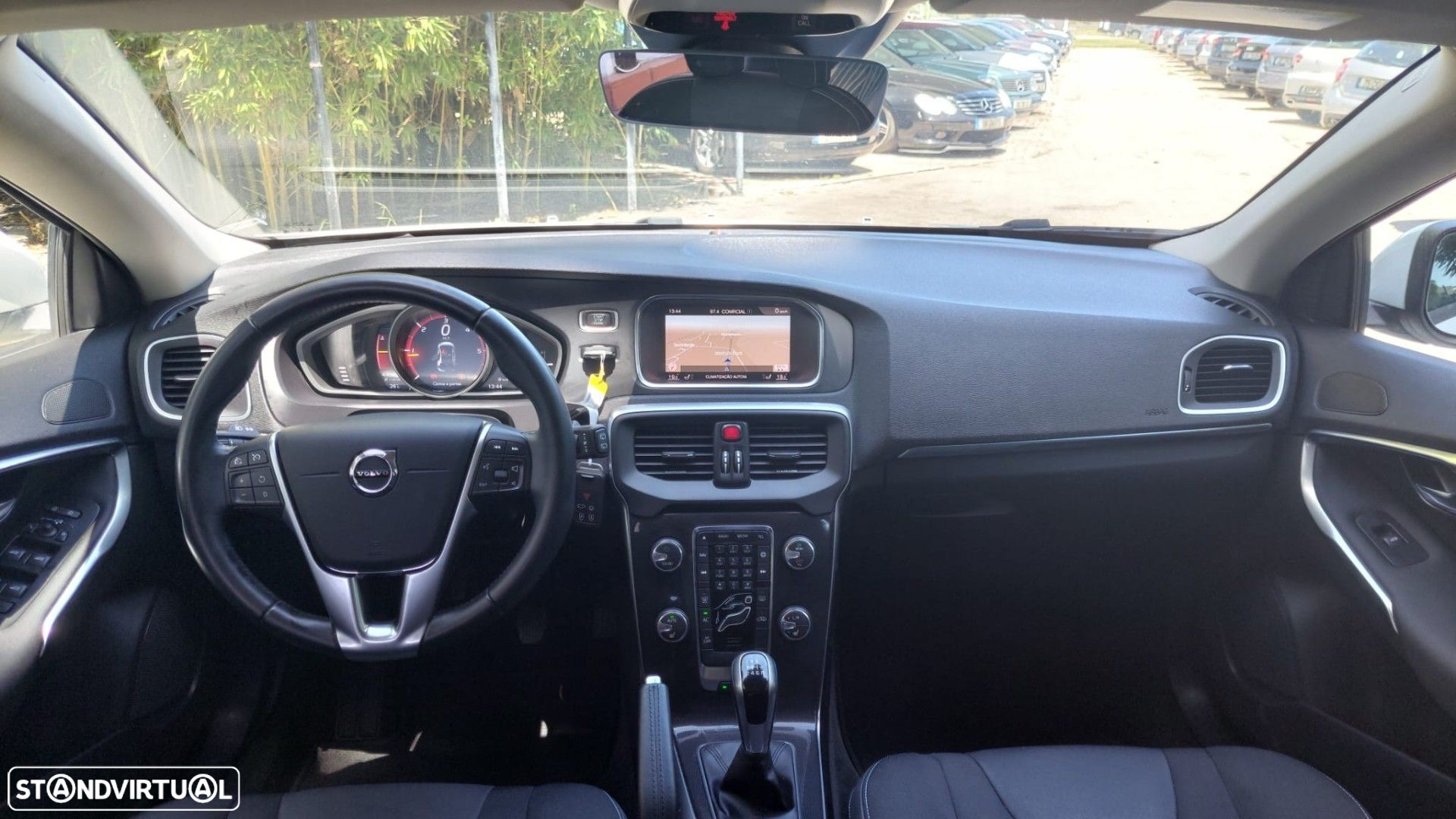 Volvo V40 2.0 D2 Summum - 14