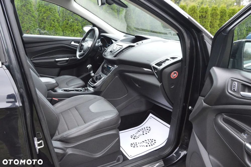 Ford Kuga 2.0 TDCi 4WD Titanium - 36