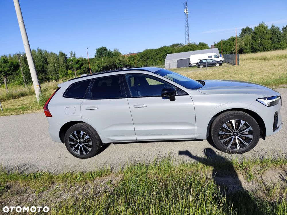 Volvo XC 60 B5 B AWD Essential - 2