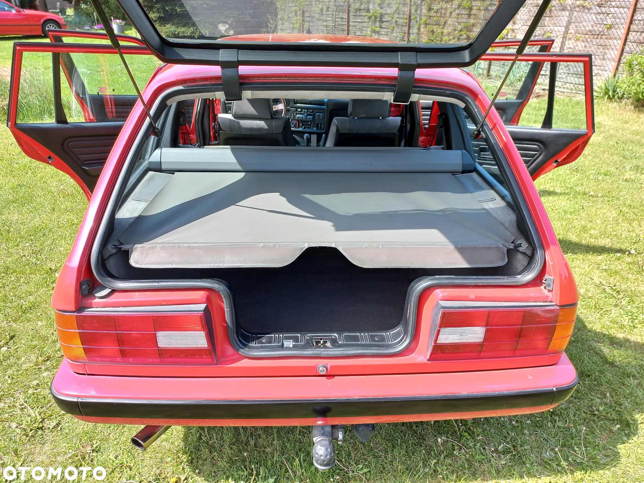 BMW Seria 3 318i Touring - 25
