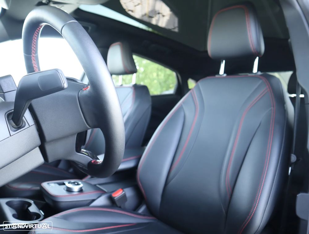 Ford Mustang Mach-E AWD PREMIUM - 26