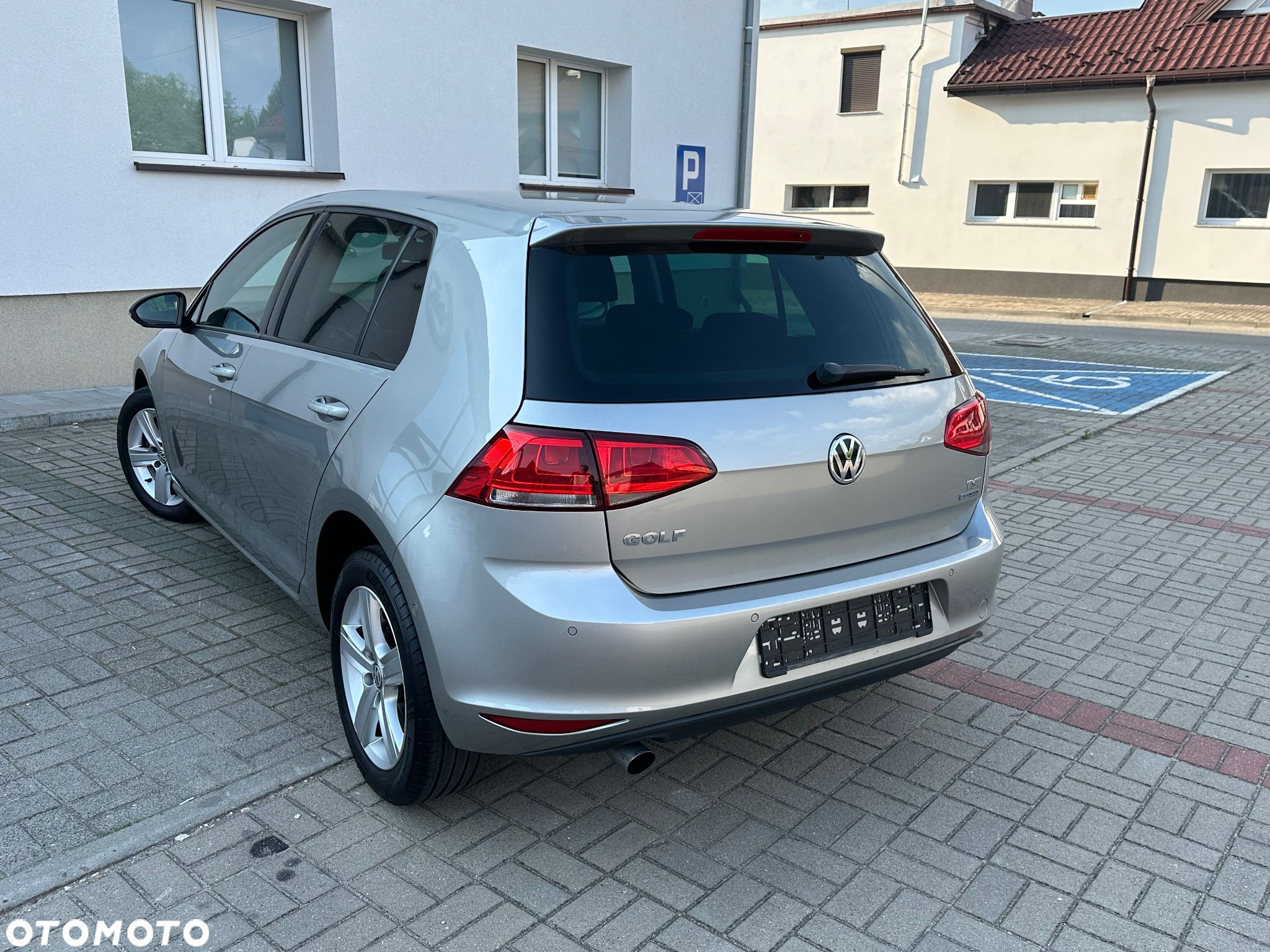 Volkswagen Golf - 4