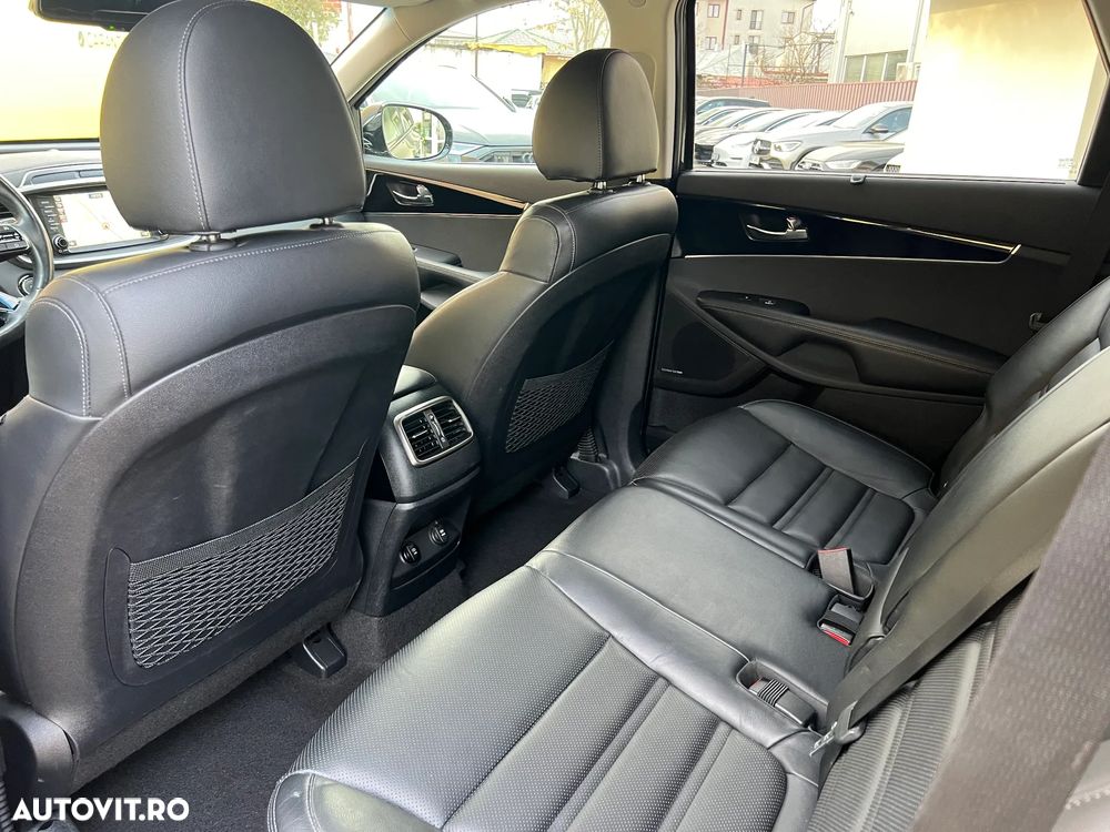 Kia Sorento 2.2 CRDi AWD Aut. Platinum Edition - 6