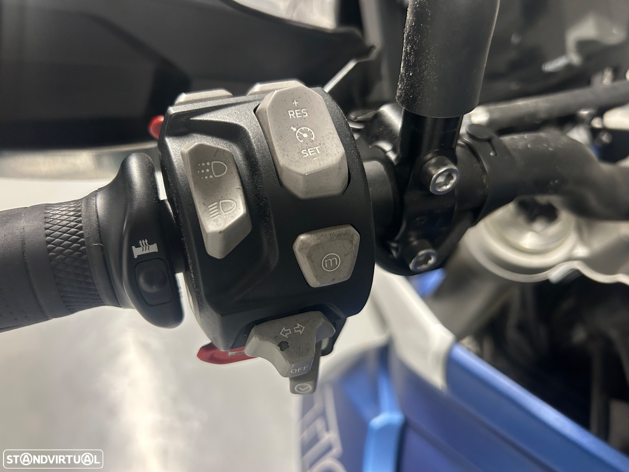 Triumph Tiger 800 Xrt - 14