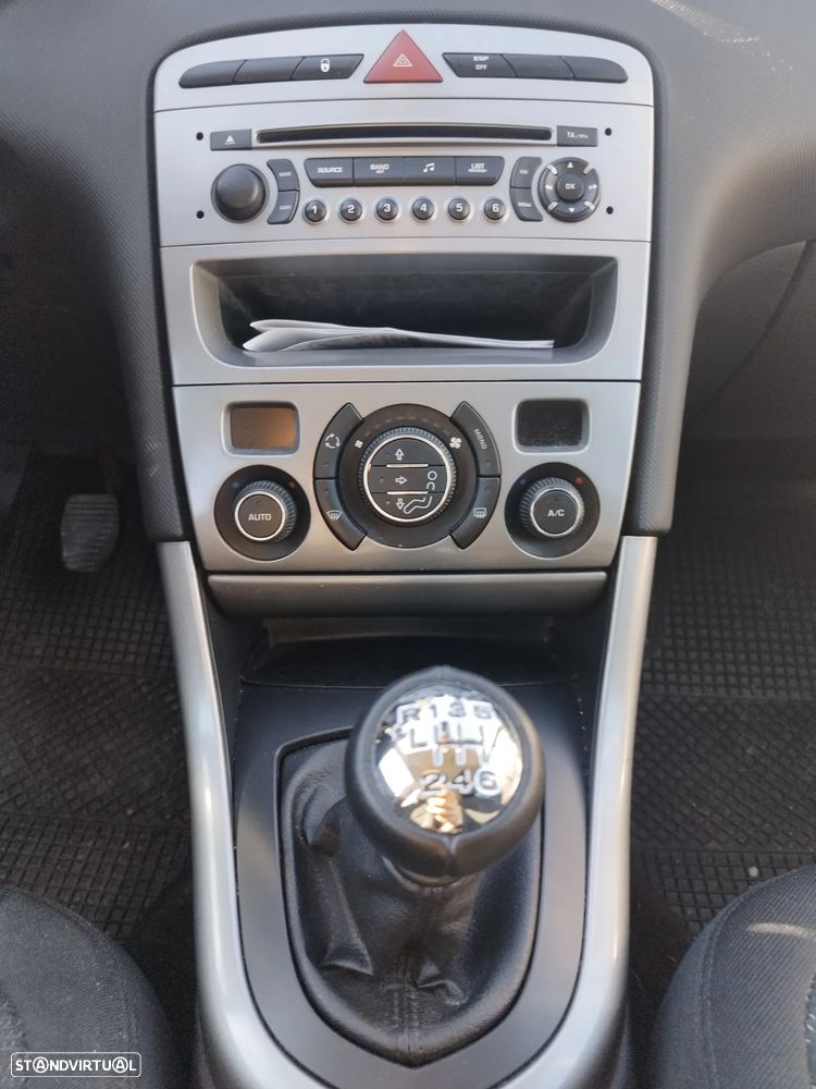 Peugeot 308 SW 1.6 HDi Executive CVM6 - 14