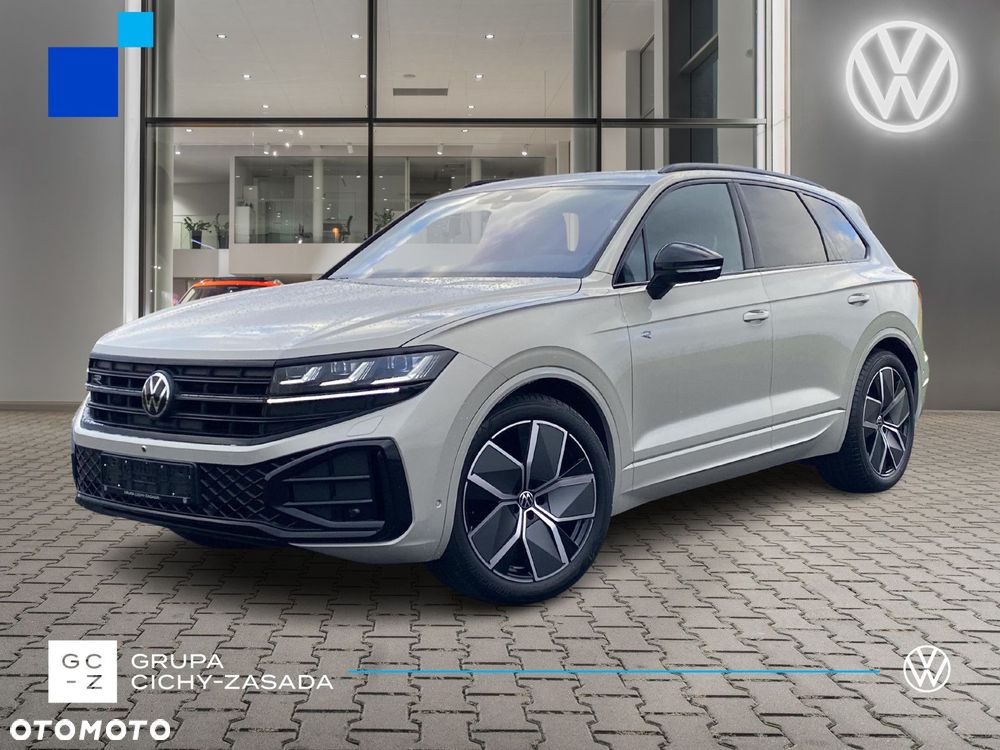 Volkswagen Touareg - 1