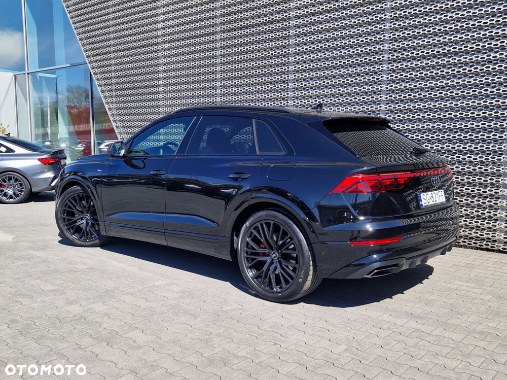 Audi Q8 TFSI e PHEV 360 kW Quattro Tiptronic - 4