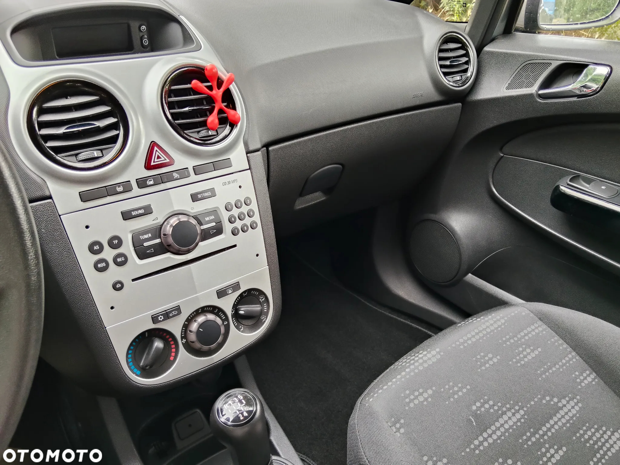 Opel Corsa - 17
