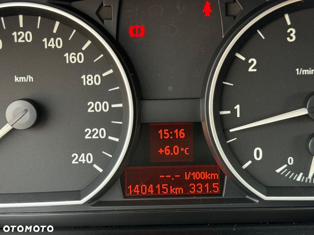 BMW Seria 1 118i - 18