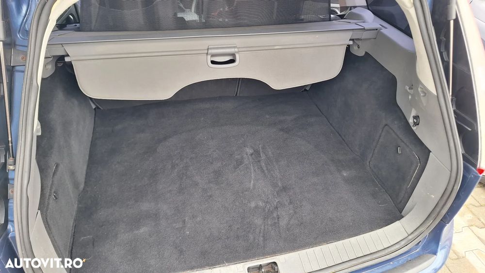Ford Focus 1.6 TDCI DPF Trend - 10