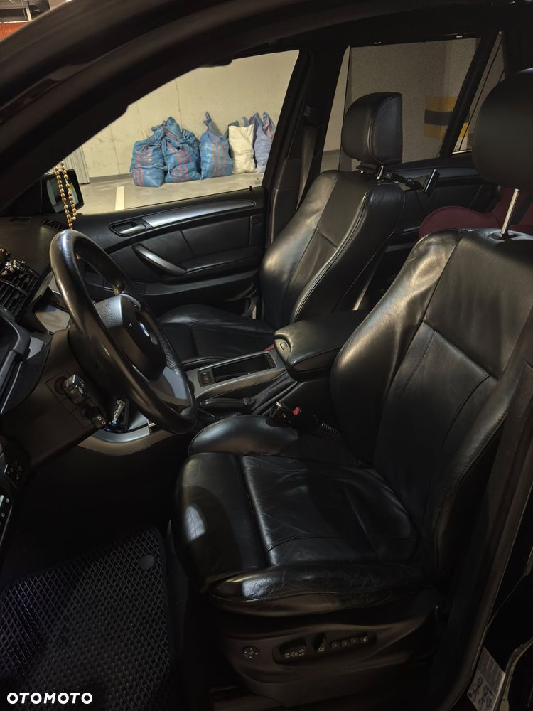BMW X5 4.8is - 19