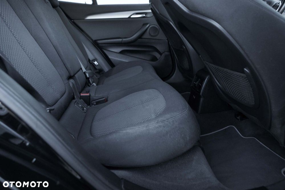 BMW X2 sDrive18d Advantage - 25