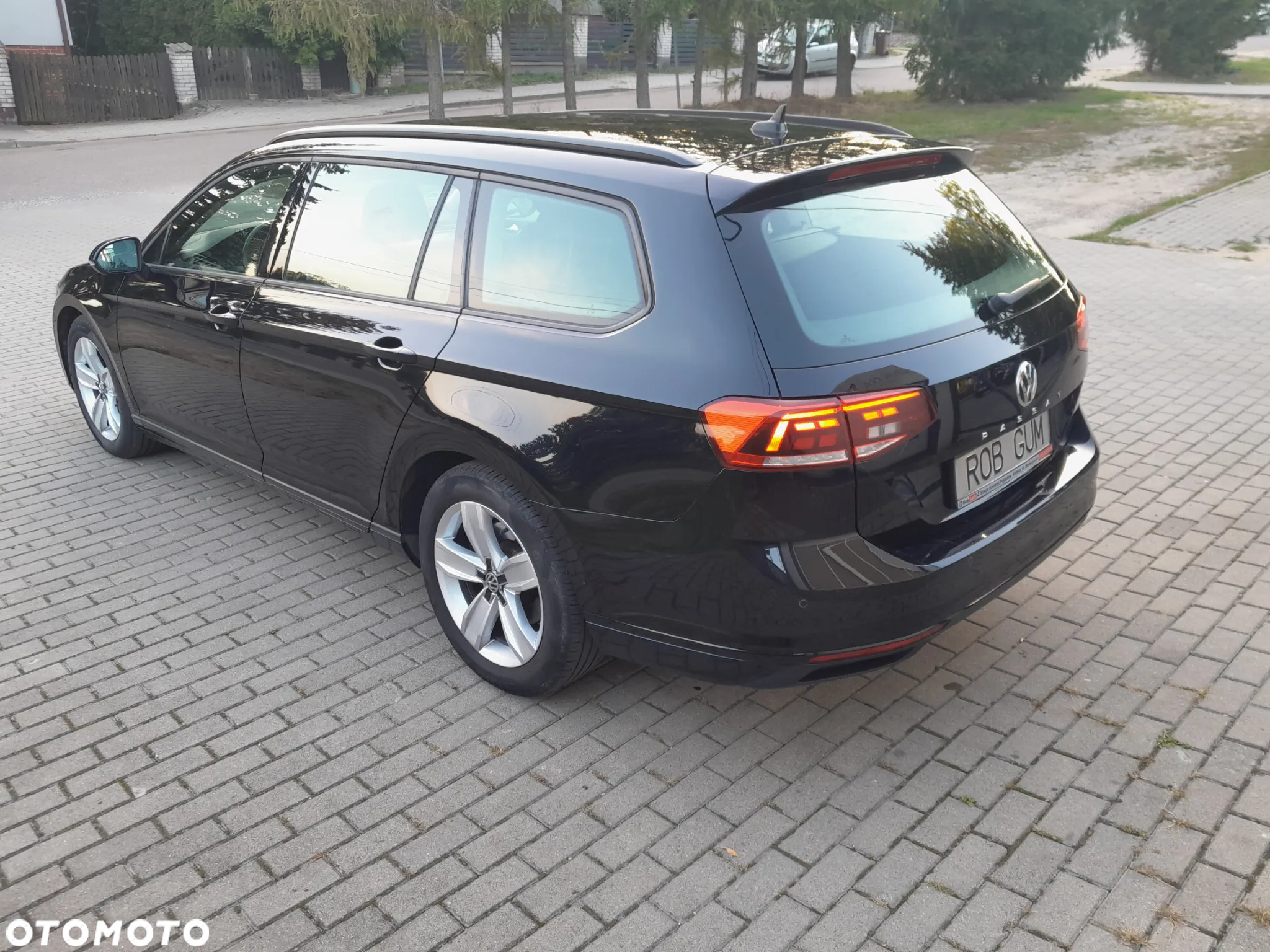 Volkswagen Passat 1.5 TSI EVO Elegance - 4