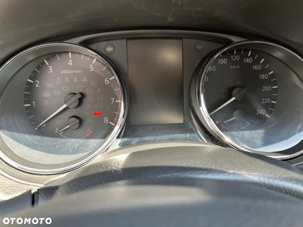 Nissan Qashqai - 14